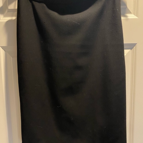 BCBG MAX AZRIA Black Pencil Skirt w Leather Detail - Picture 4 of 7